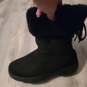 Womens Uggs, Size 8